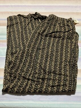 Intriguing Threads Size M Black Patterned Jogger Pants